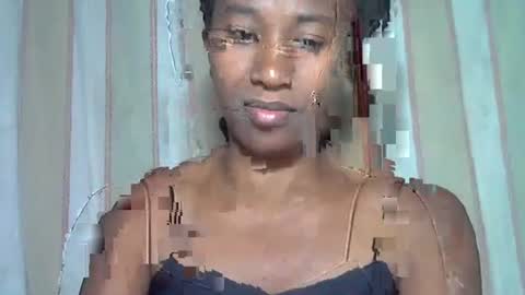 Snapshot of minouch211907 chatting on November 3, 2025, 3:13 pm minouch211907 online show from November 3, 2025, 3:13 pm