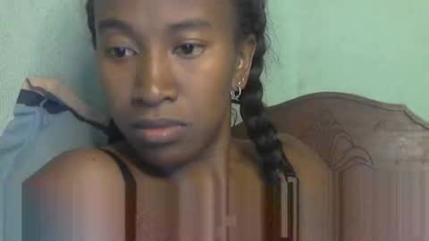minouch211907 online show from May 26, 2026, 7:21 pm