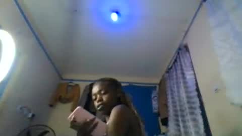 Snapshot of minty2003 chatting on July 20, 2026, 6:43 pm minty2003 online show from July 20, 2026, 6:43 pm