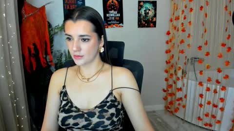 Jessi online show from October 12, 2025, 11:42 am