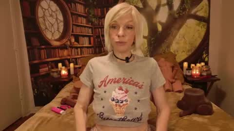 Tessa Rae online show from June 12, 2026, 10:47 am