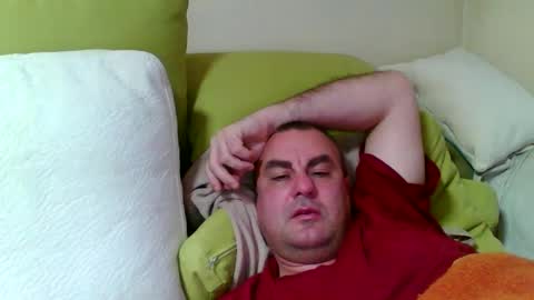 MIro1611 online show from February 12, 2025, 3:27 pm