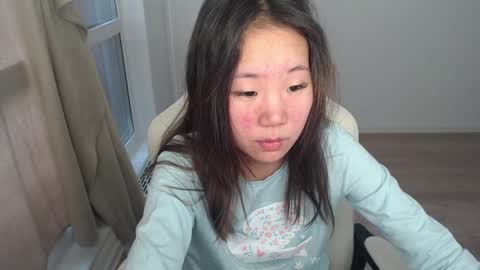 Snapshot of mira_g chatting on March 12, 2025, 11:20 am mira_g online show from March 12, 2025, 11:20 am