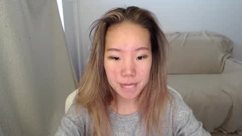 Snapshot of mira_g chatting on September 17, 2025, 6:15 am mira_g online show from September 17, 2025, 6:15 am
