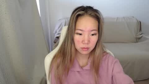Snapshot of mira_g chatting on September 18, 2025, 6:15 am mira_g online show from September 18, 2025, 6:15 am