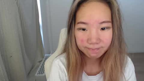 mira_g online show from October 6, 2025, 9:29 am