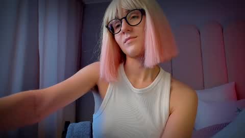 Mira online show from April 13, 2026, 10:10 am