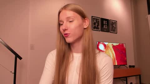 Snapshot of mira_lite chatting on January 18, 2026, 1:31 am Mira online show from January 18, 2026, 1:31 am