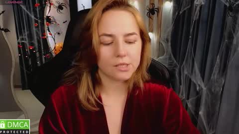 Snapshot of mira_mermayd chatting on October 30, 2025, 8:16 am Mira online show from October 30, 2025, 8:16 am