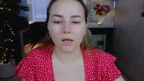 Snapshot of mira_mermayd chatting on February 17, 2026, 8:11 am Mira online show from February 17, 2026, 8:11 am