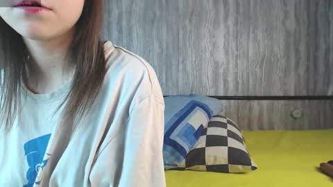 Snapshot of mira_one_ chatting on October 7, 2025, 10:34 am mira_one_ online show from October 7, 2025, 10:34 am