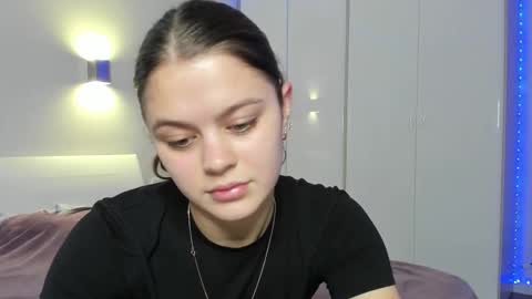 Mira online show from November 16, 2025, 8:25 pm