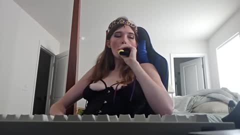 Snapshot of miracat4u chatting on October 31, 2025, 5:03 pm miracat4u online show from October 31, 2025, 5:03 pm