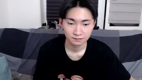 Snapshot of miram_yoo chatting on January 19, 2025, 10:17 pm online show from January 19, 2025, 10:17 pm