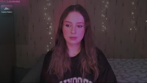 Kira online show from February 8, 2025, 9:36 pm