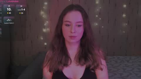 Kira online show from February 28, 2025, 2:31 am