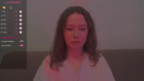 Kira online show from October 10, 2025, 2:16 pm