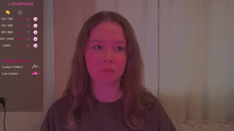 Kira online show from November 19, 2025, 11:10 am