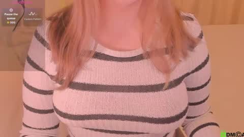 Kira online show from April 5, 2026, 9:23 pm