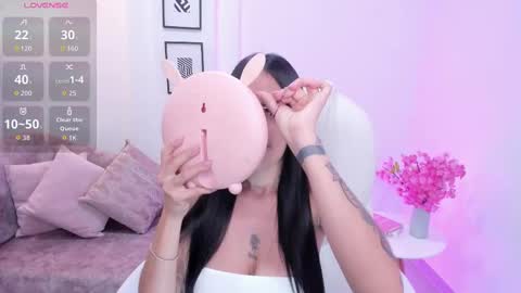 Snapshot of miranda_crawfor chatting on November 4, 2025, 12:15 pm miranda_crawfor online show from November 4, 2025, 12:15 pm