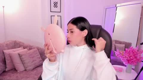 Snapshot of miranda_crawfor chatting on November 6, 2025, 11:55 am miranda_crawfor online show from November 6, 2025, 11:55 am