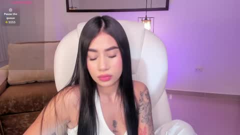 miranda_crawfor online show from April 28, 2026, 11:26 am