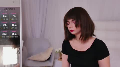 Snapshot of miranda_kery chatting on November 8, 2025, 7:08 am Mira online show from November 8, 2025, 7:08 am