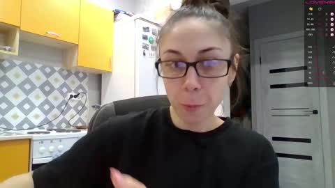 Snapshot of miranda_wish chatting on October 22, 2025, 9:09 am MIRANDA online show from October 22, 2025, 9:09 am