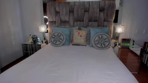 Miranda online show from February 15, 2026, 1:57 am