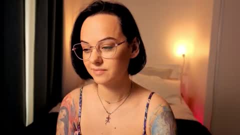 Snapshot of miraskyy chatting on September 22, 2025, 1:02 pm MiraSkyy online show from September 22, 2025, 1:02 pm