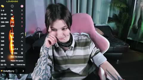 MiraVelle online show from October 20, 2025, 9:48 pm