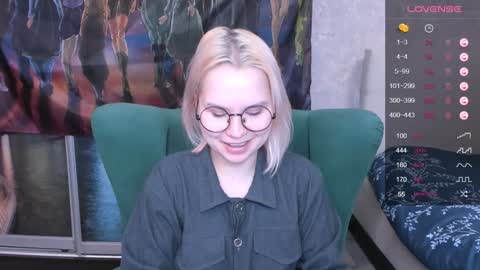 Snapshot of miray_kuriyama chatting on February 2, 2025, 9:45 pm Kira online show from February 2, 2025, 9:45 pm