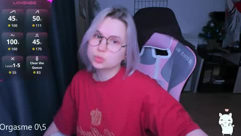 Kira online show from March 23, 2026, 6:34 pm