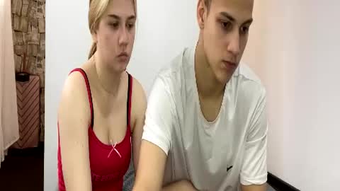 mirelcouple online show from April 24, 2026, 10:50 am
