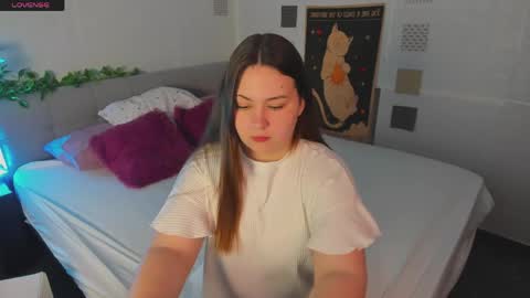 Mireya online show from May 19, 2026, 5:25 am