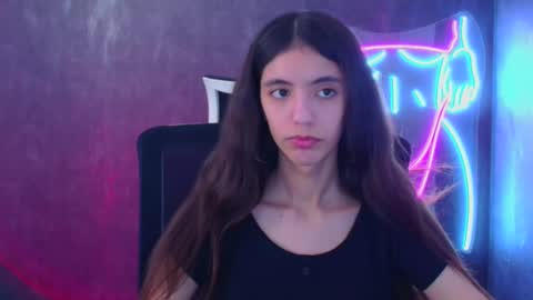 Snapshot of miri_miss chatting on December 15, 2024, 10:39 am Miri online show from December 15, 2024, 10:39 am