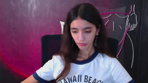 Snapshot of miri_miss chatting on December 22, 2024, 10:17 am Miri online show from December 22, 2024, 10:17 am