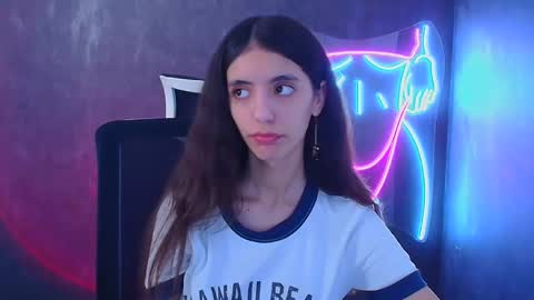 Snapshot of miri_miss chatting on January 16, 2025, 4:28 pm Miri online show from January 16, 2025, 4:28 pm