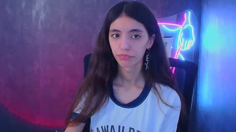 Snapshot of miri_miss chatting on January 18, 2025, 3:59 pm Miri online show from January 18, 2025, 3:59 pm