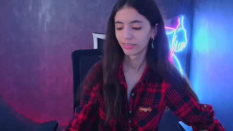 Snapshot of miri_miss chatting on February 2, 2025, 10:24 am Miri online show from February 2, 2025, 10:24 am