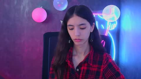 Snapshot of miri_miss chatting on February 12, 2025, 3:16 pm Miri online show from February 12, 2025, 3:16 pm