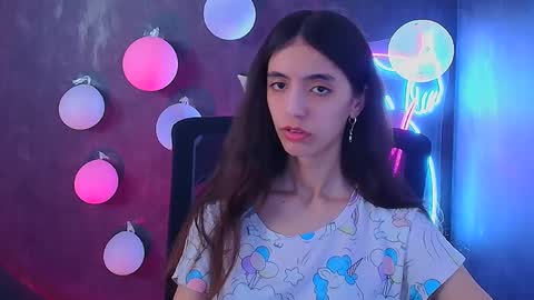 Snapshot of miri_miss chatting on February 20, 2025, 1:51 pm Miri online show from February 20, 2025, 1:51 pm