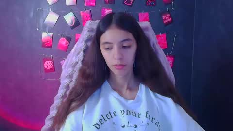 Snapshot of miri_miss chatting on October 30, 2025, 12:28 pm Miri online show from October 30, 2025, 12:28 pm