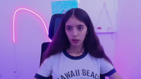 Snapshot of miri_miss chatting on November 19, 2025, 12:38 pm Miri online show from November 19, 2025, 12:38 pm