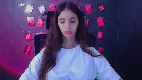 Snapshot of miri_miss chatting on November 23, 2025, 12:38 pm Miri online show from November 23, 2025, 12:38 pm