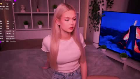 Elsa online show from November 4, 2025, 9:14 pm