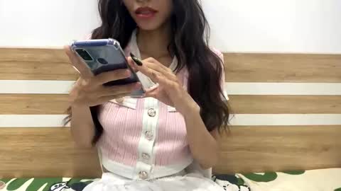 Miriam Schl online show from October 20, 2025, 3:40 am