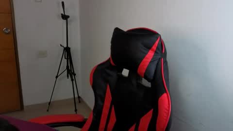 Snapshot of mirko_xx chatting on March 25, 2026, 1:55 am mirko_xx online show from March 25, 2026, 1:55 am