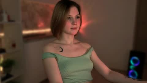 Mira online show from April 2, 2026, 8:39 pm