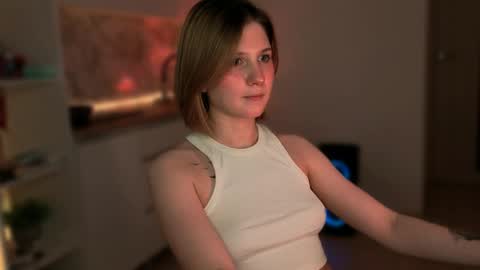 Mira online show from April 10, 2026, 10:25 pm